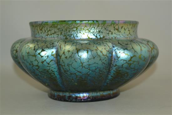 A Loetz style iridescent glass lobed rose bowl, c.1905, 25.5cm